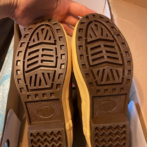 Salmon Sisters Xtratuf’s - Picture 3 of 5